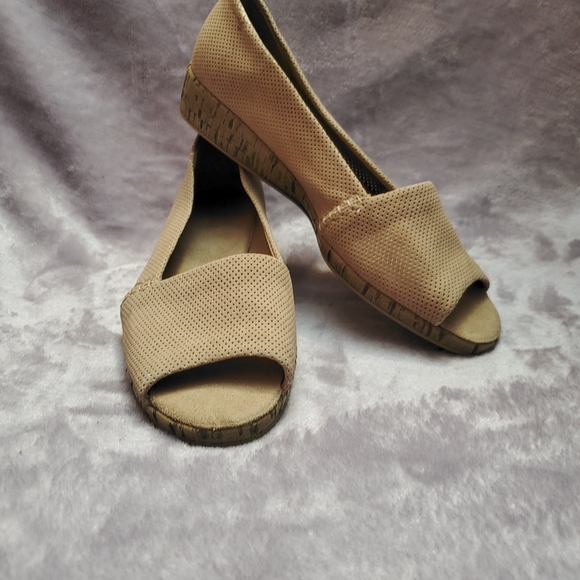 Bass Shoes - Bass | Tan Wedge Open-Toe Sandals